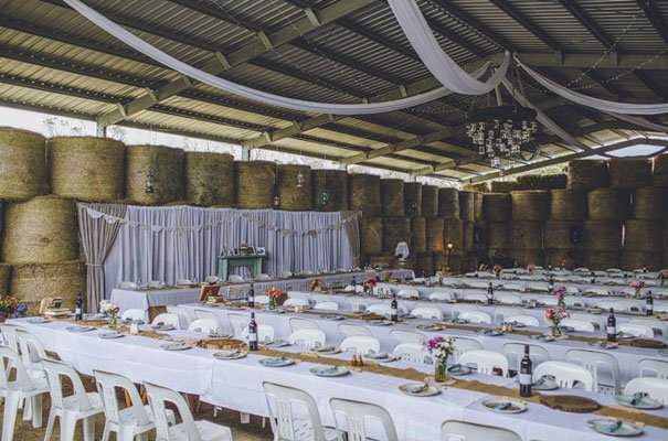 TAS-country-wedding-hay-bales-diy-ideas31