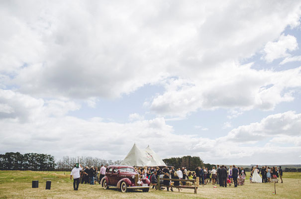 TAS-country-wedding-hay-bales-diy-ideas38