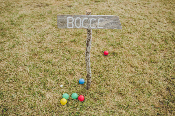 TAS-country-wedding-hay-bales-diy-ideas39