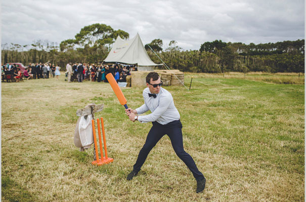 TAS-country-wedding-hay-bales-diy-ideas43