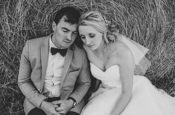 TAS-country-wedding-hay-bales-diy-ideas51