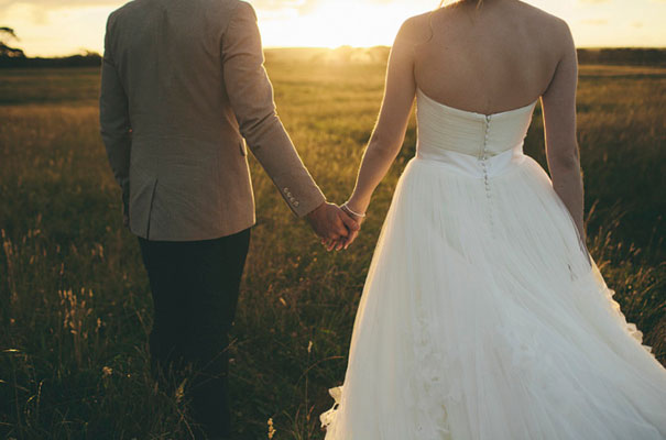 TAS-country-wedding-hay-bales-diy-ideas61