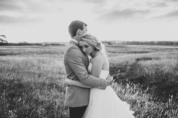 TAS-country-wedding-hay-bales-diy-ideas62