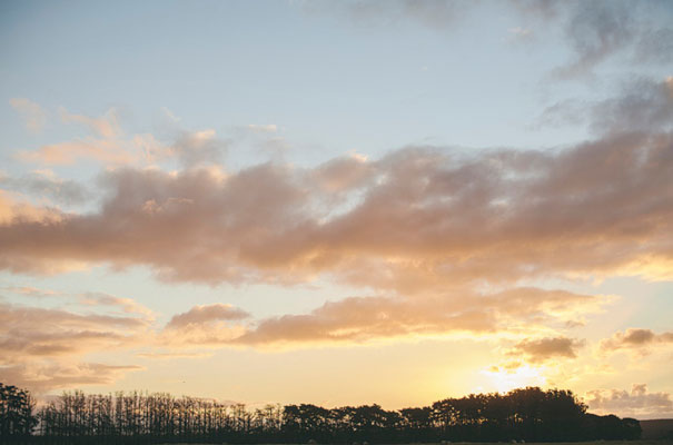 TAS-country-wedding-hay-bales-diy-ideas66