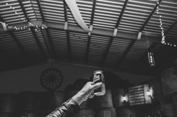 TAS-country-wedding-hay-bales-diy-ideas68