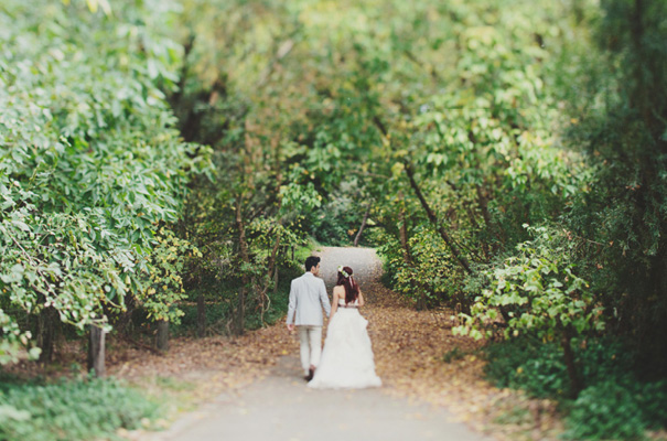 melbourne-wedding-twilight-vera-wang-green-styling-candlelight-inspiration45