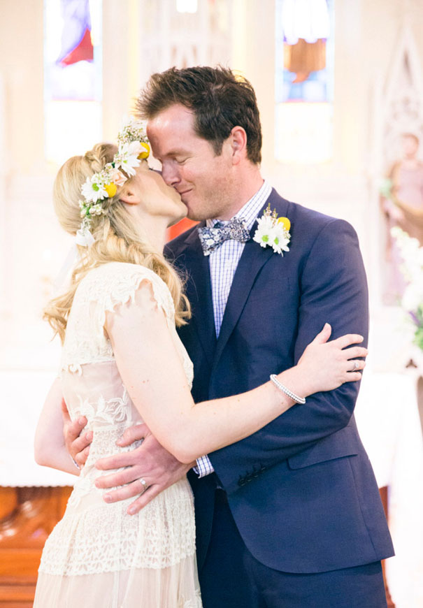 From-the-owl-Fleur-Wood-Summerlees-country-wedding4