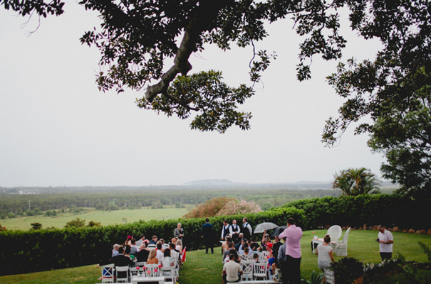 vicky-lee-queensland-wedding-photographer-just-married-sign16