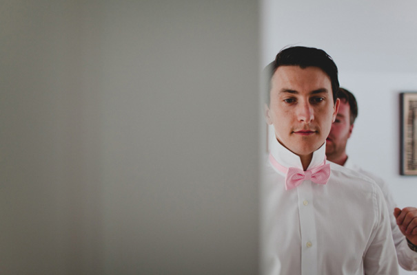 vicky-lee-queensland-wedding-photographer-just-married-sign3