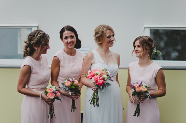 vicky-lee-queensland-wedding-photographer-just-married-sign31