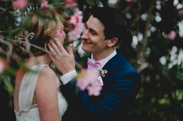 vicky-lee-queensland-wedding-photographer-just-married-sign36