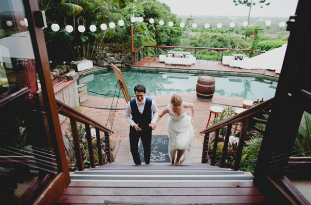 vicky-lee-queensland-wedding-photographer-just-married-sign52