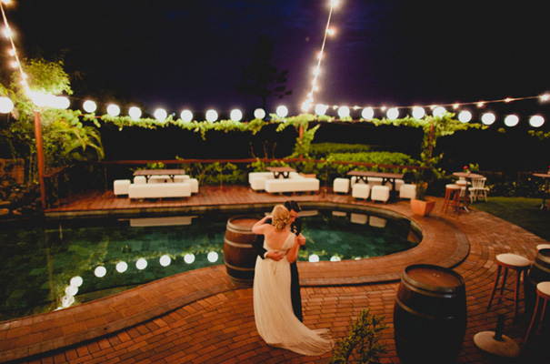 vicky-lee-queensland-wedding-photographer-just-married-sign62