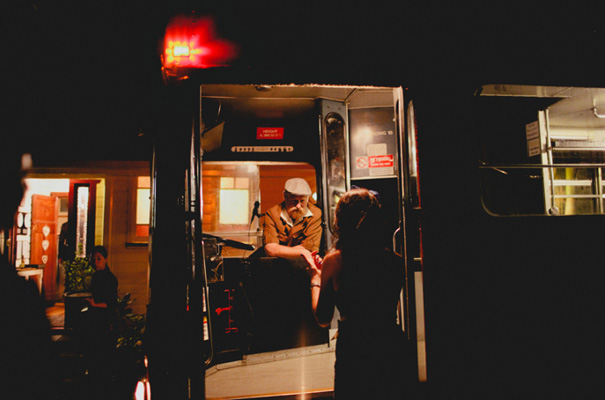 vicky-lee-queensland-wedding-photographer-just-married-sign65