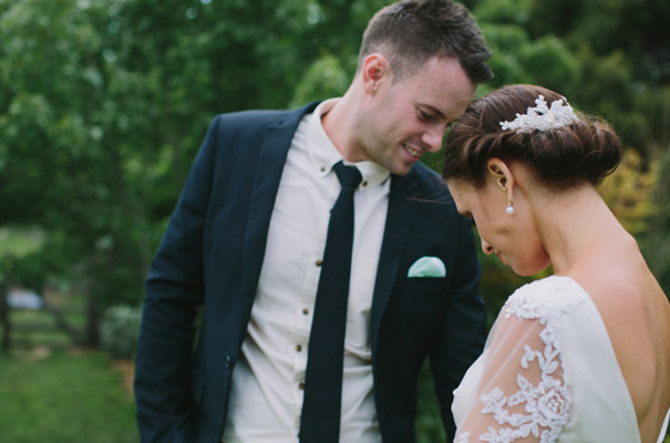 vintage-wedding-dress-grazing-gundaroo-wedding-photographer311