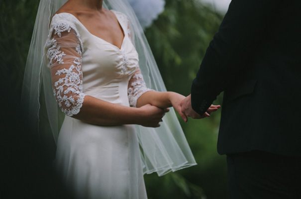 vintage-wedding-dress-grazing-gundaroo-wedding-photographer334