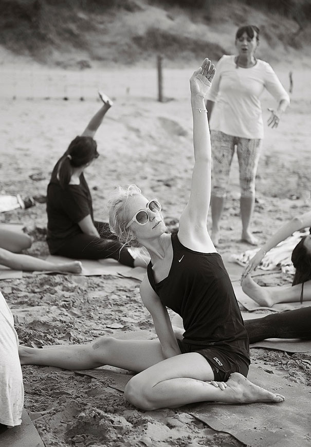 country-wedding-geelong-melbourne-photographer-barn-Gwedolynne-dress2