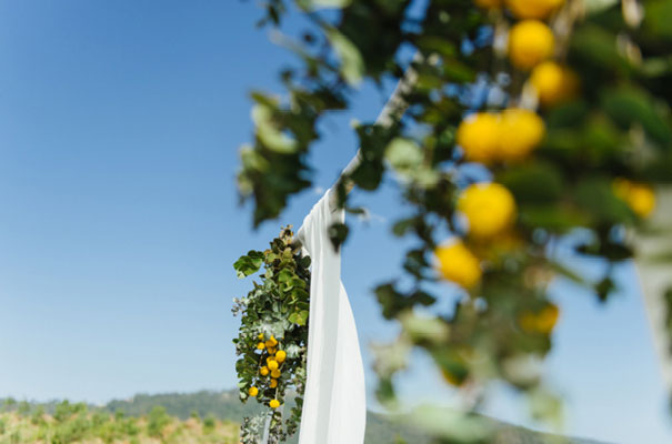 wedding-yellow-bride-big-letters4