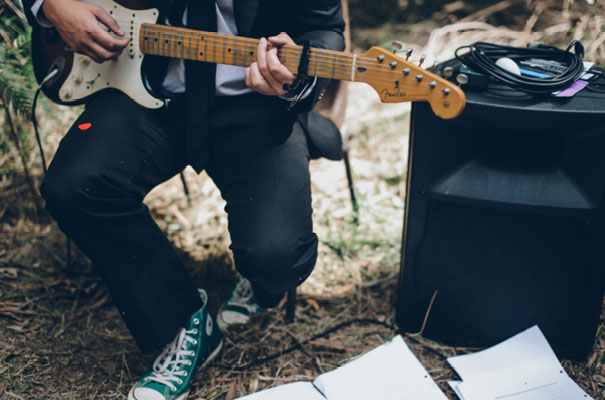 Ballarat-Victoria-country-wedding-diy-paper-hearts-photographer-gypsy-bride15