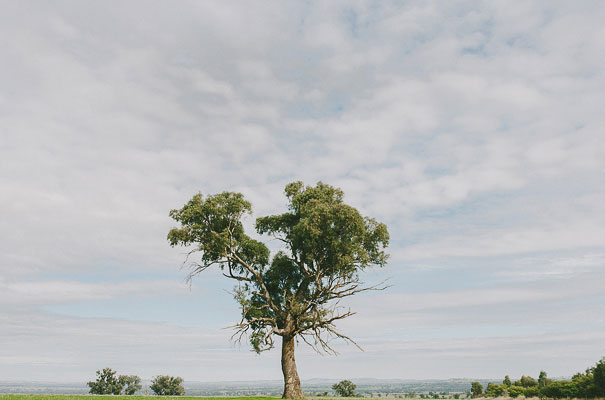 albury-country-murry-river-tabletop-wedding-bride6