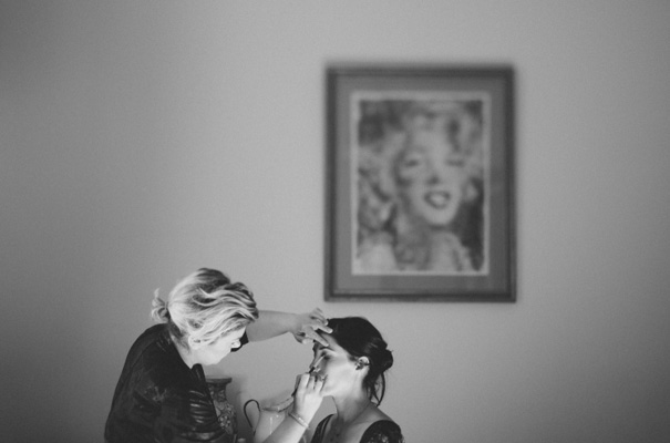 james-frost-red-roses-Mindaribba-House-wedding11