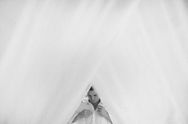 james-frost-red-roses-Mindaribba-House-wedding13