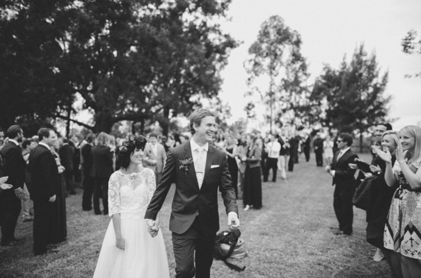 james-frost-red-roses-Mindaribba-House-wedding36