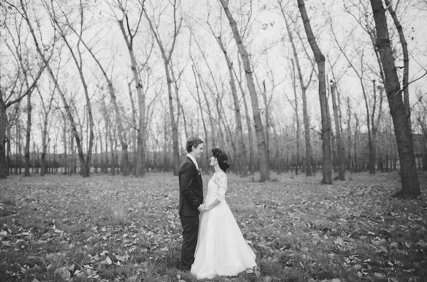 james-frost-red-roses-Mindaribba-House-wedding39