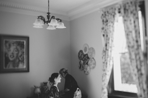 james-frost-red-roses-Mindaribba-House-wedding4