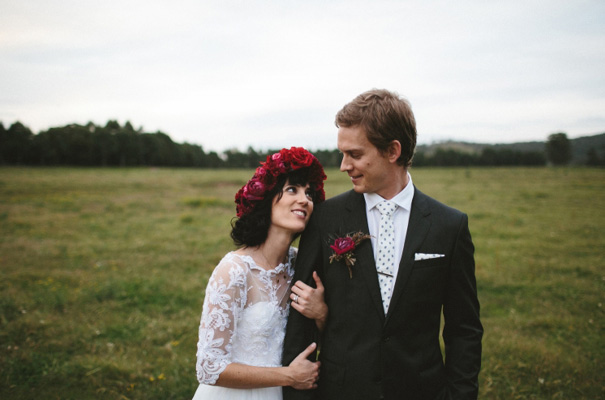 james-frost-red-roses-Mindaribba-House-wedding45