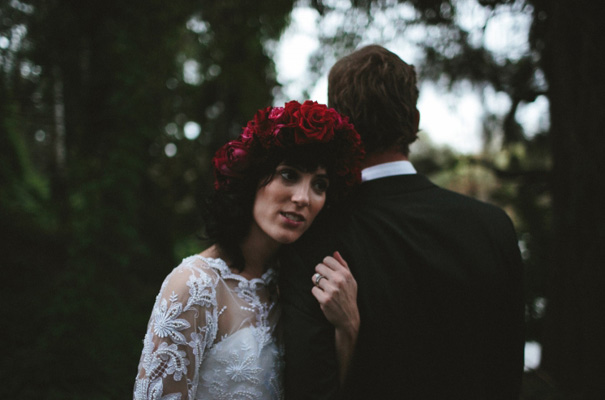 james-frost-red-roses-Mindaribba-House-wedding48
