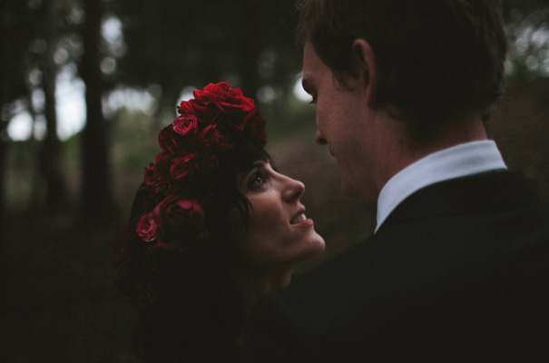 james-frost-red-roses-Mindaribba-House-wedding50