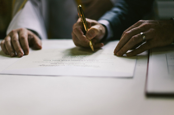 jessica-tremp-melbourne-country-wedding-giant-paper-flower15