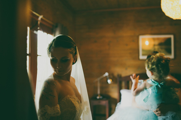 jessica-tremp-melbourne-country-wedding-giant-paper-flower6