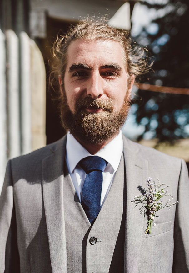 DIY-new-zealand-wedding-photographer-barn-boho-bride11