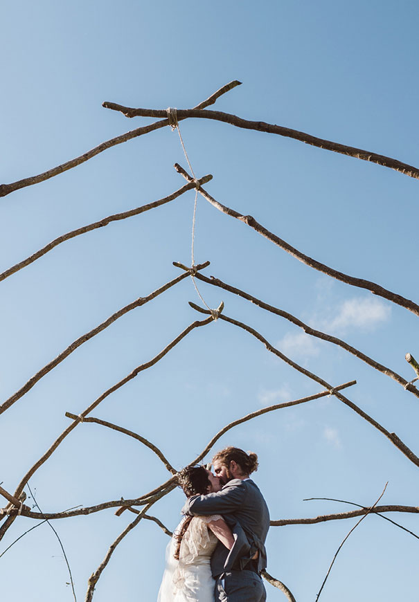 DIY-new-zealand-wedding-photographer-barn-boho-bride13