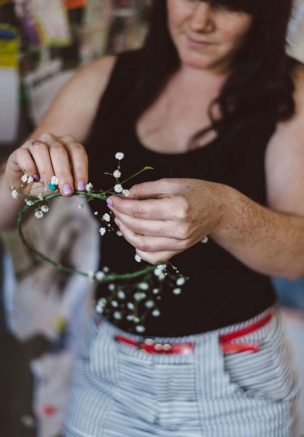 DIY-new-zealand-wedding-photographer-barn-boho-bride3