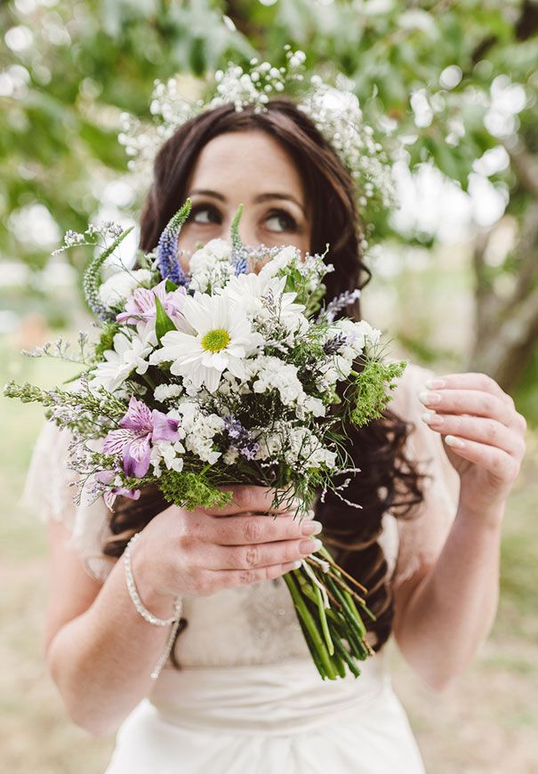 DIY-new-zealand-wedding-photographer-barn-boho-bride7