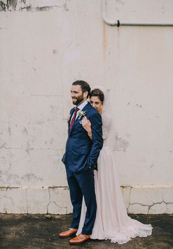 Mitch-Pohl-wedding-photographer-bride-flowers-greek-wedding5