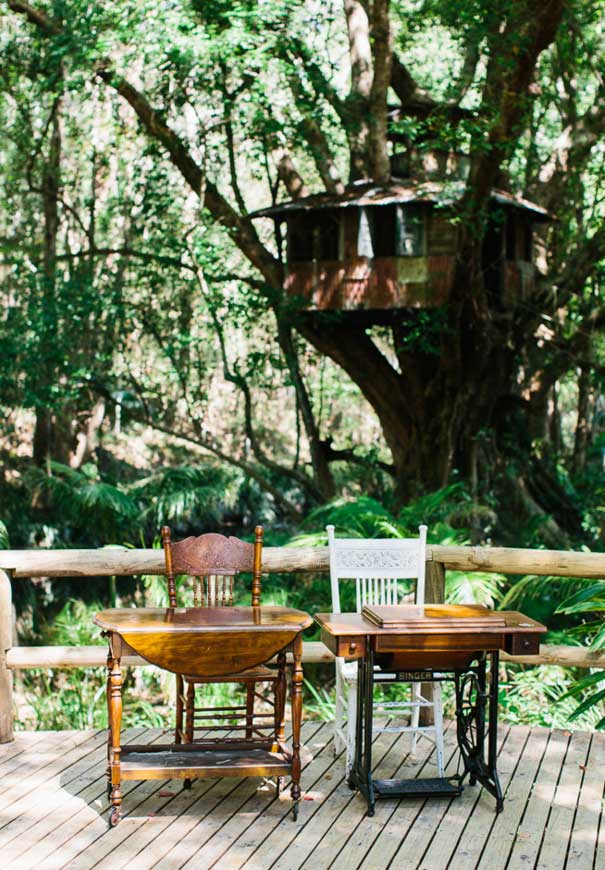 QLD-boomerang-farm-queensland-wedding-yellow-flower-crown3