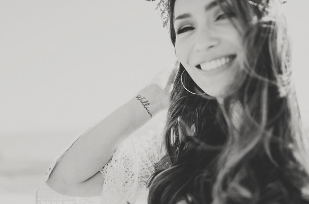 boho-bride-californian-wedding-barn-bhldn13