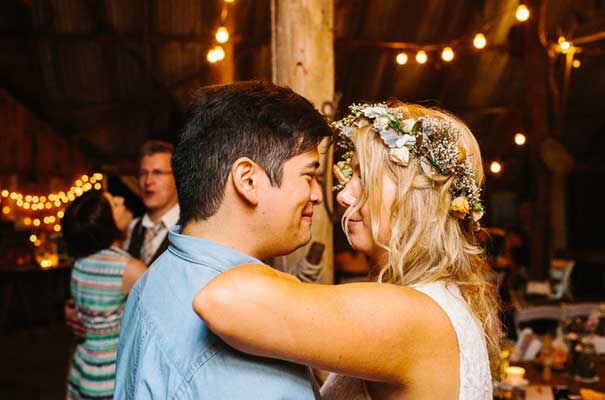boomerang-farm-queensland-wedding-yellow-flower-crown61