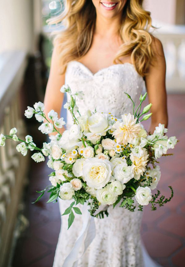 cool-beautiful-wild-flowers-bridal-bouquet-inspiration-wedding-florals