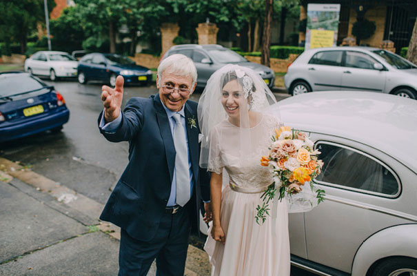 jardine-botanic-orange-peach-roses-bride-flowers-greek-wedding25