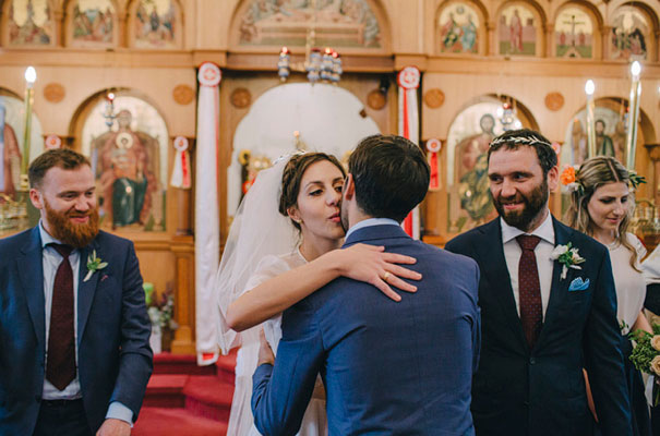 jardine-botanic-orange-peach-roses-bride-flowers-greek-wedding29