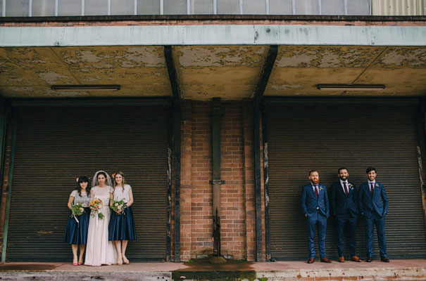 jardine-botanic-orange-peach-roses-bride-flowers-greek-wedding36