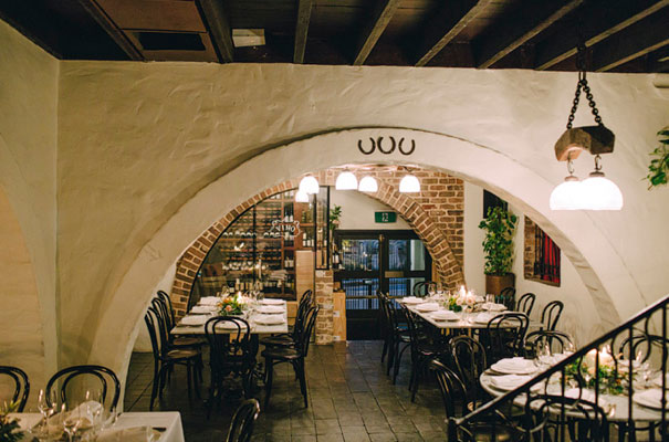 jardine-botanic-orange-peach-roses-bride-flowers-greek-wedding39