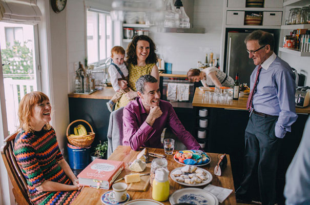 jardine-botanic-orange-peach-roses-bride-flowers-greek-wedding4