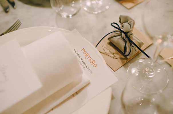 jardine-botanic-orange-peach-roses-bride-flowers-greek-wedding43