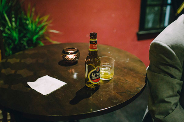 jardine-botanic-orange-peach-roses-bride-flowers-greek-wedding47